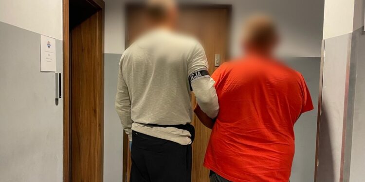 Przebierał się za ducha i kradł paliwo z ciężarówek