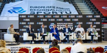 Europejskie regiony biją na alarm w sprawie demografii: trzeba zaangażować unijne fundusze